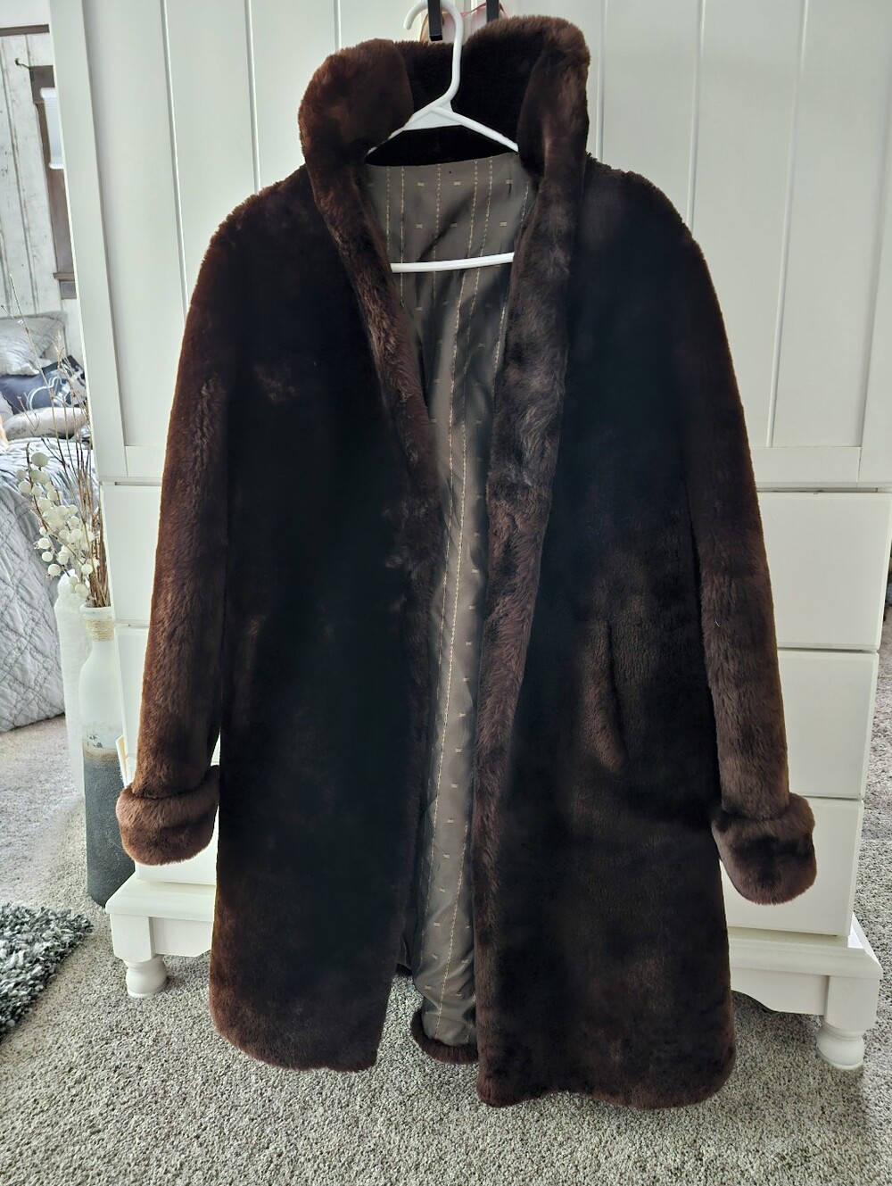 Women's Dark Brown Faux Fur Coat - Luxurious Winter Jacket Sz M